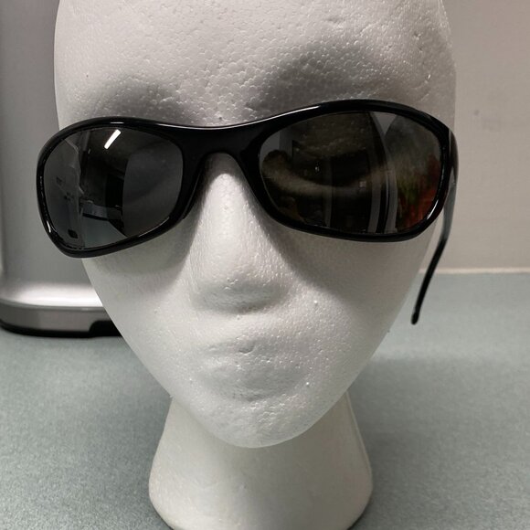 Maui Jim ONO #MJ 127-02 Black Sunglasses made in France main image 5